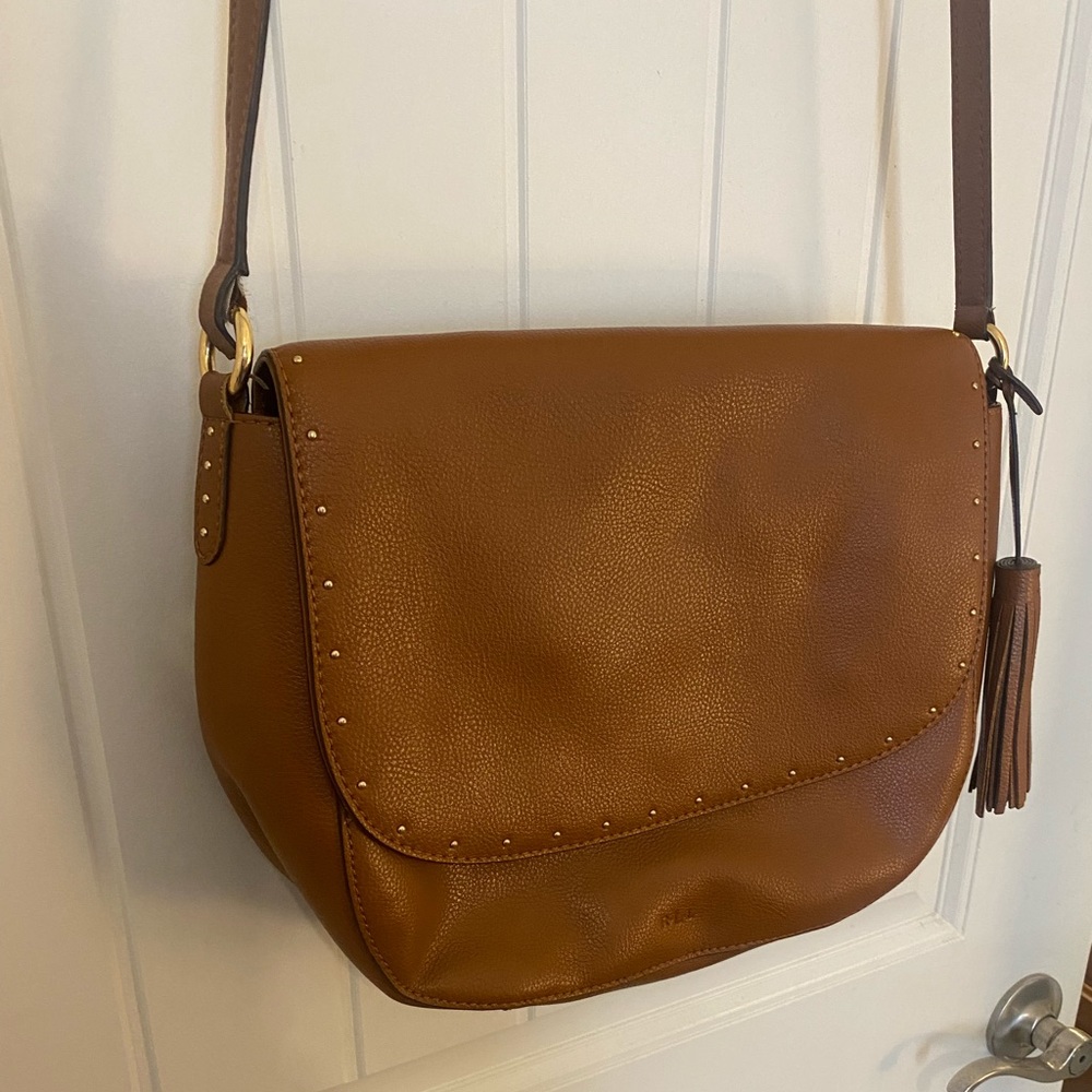 Ralph Lauren Tan Purse in EUC Lauren Ralph Lauren handbag